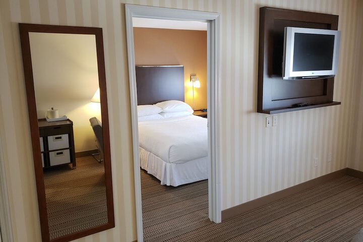 Room 12 of 37
