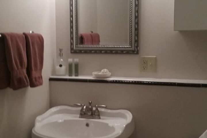 Room 10 of 17