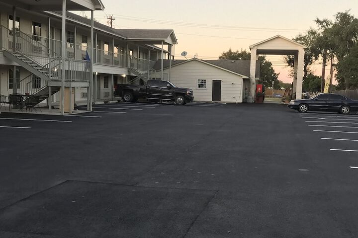 Property Grounds 41 of 49