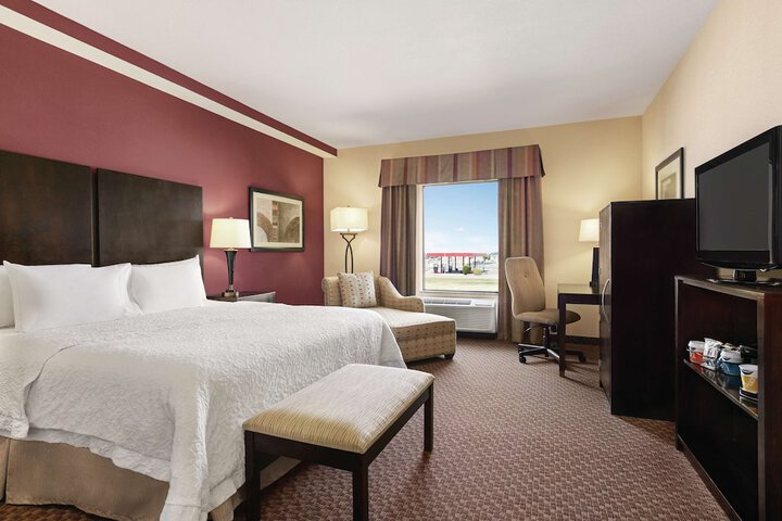 Hampton Inn & Suites Enid