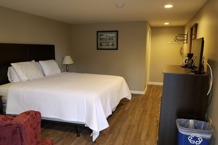 Room 55 of 74
