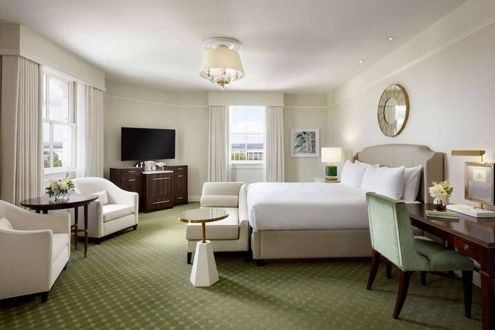 Room 10 of 65