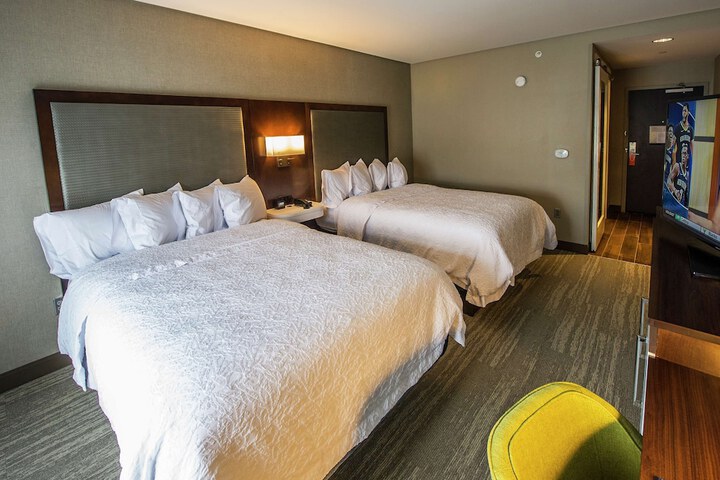 Room 9 of 49