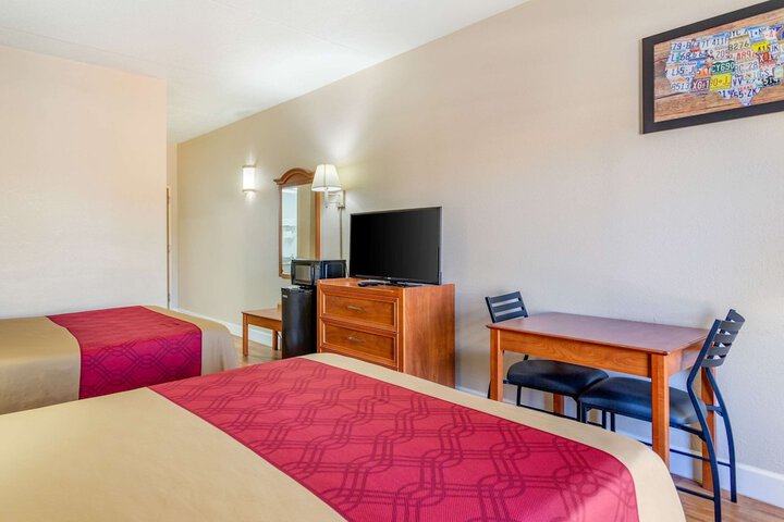Room 15 of 22