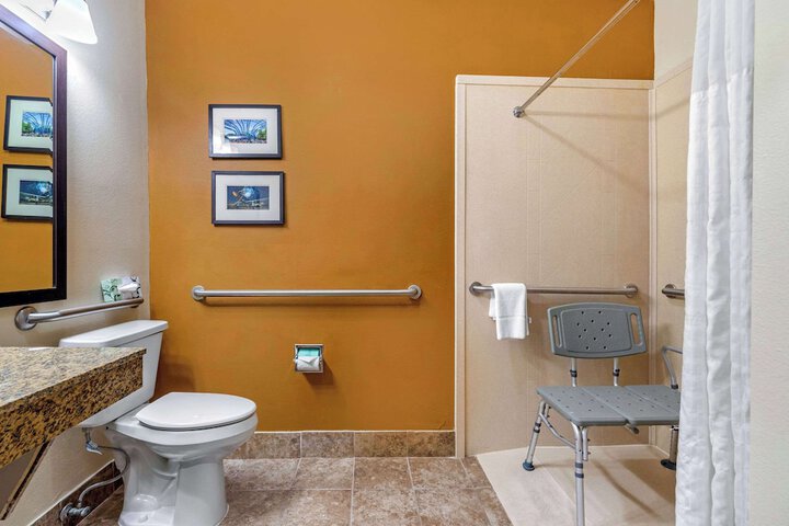 Quality Suites Addison - Dallas