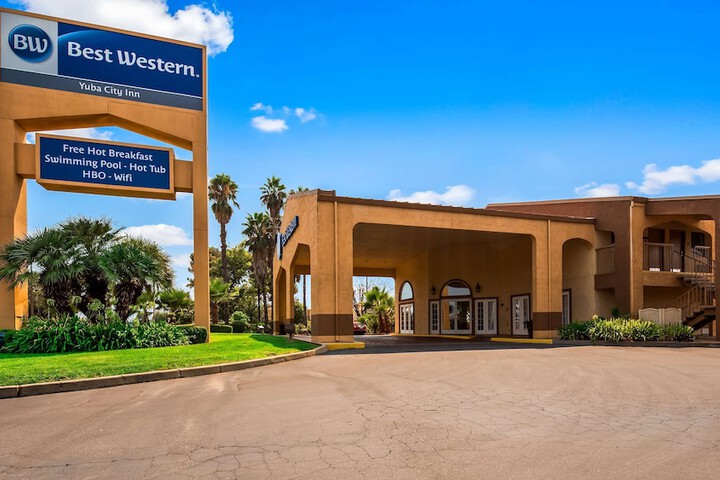 Hotel 2 of 14