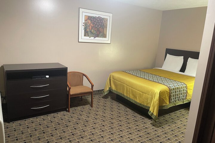 Room 9 of 46