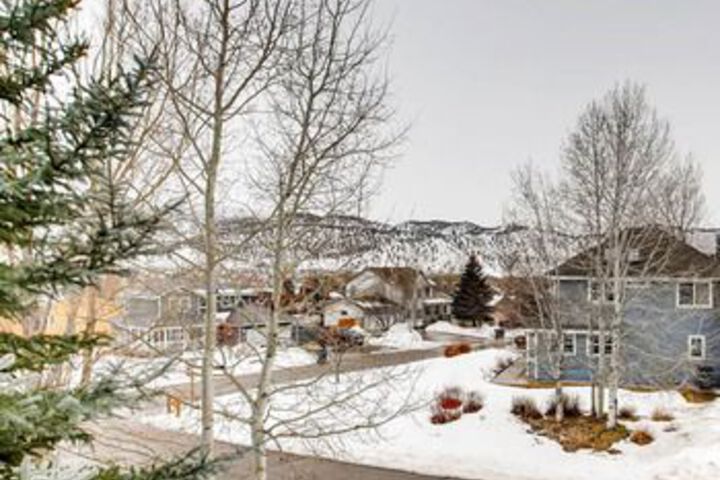 Mountain Lodge with Hot Tub by RedAwning