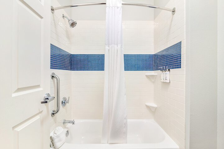 Staybridge Suites University Area by IHG