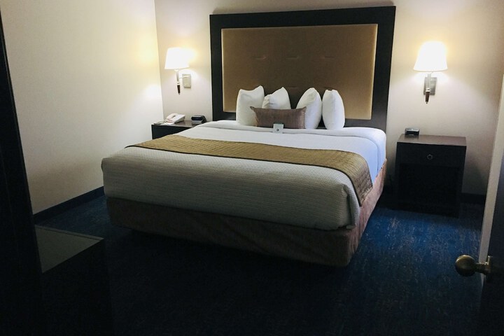 Room 35 of 51
