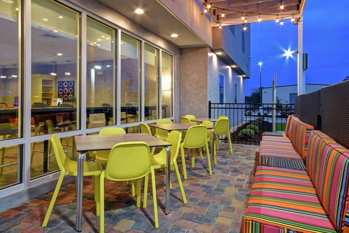 Terrace/Patio 42 of 43