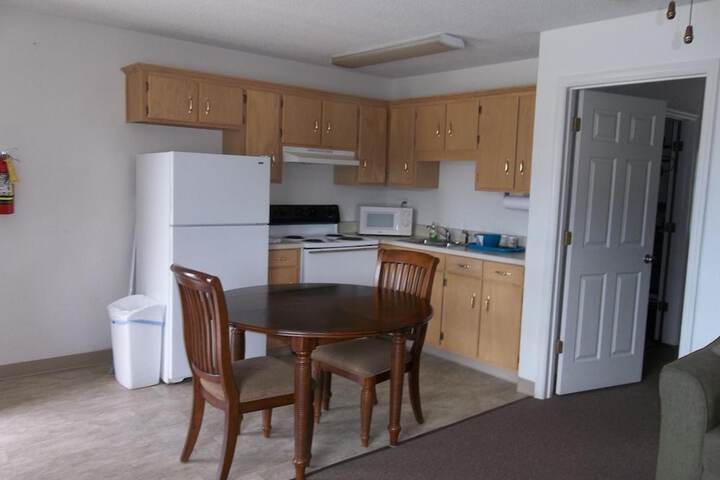 Douglas Inn & Suites