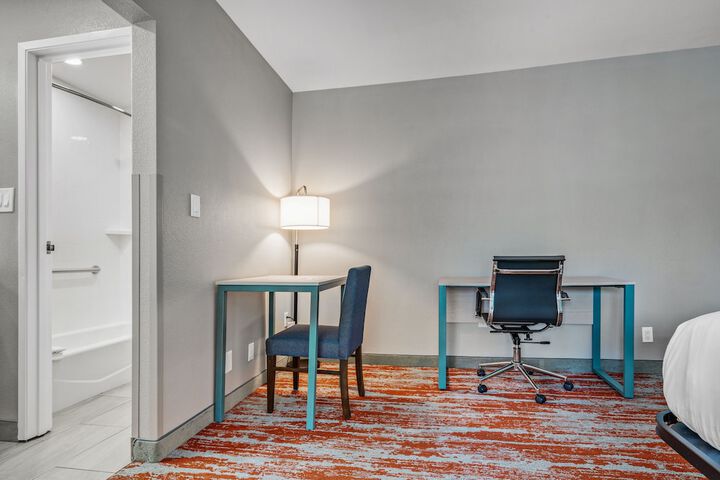 Room 43 of 82