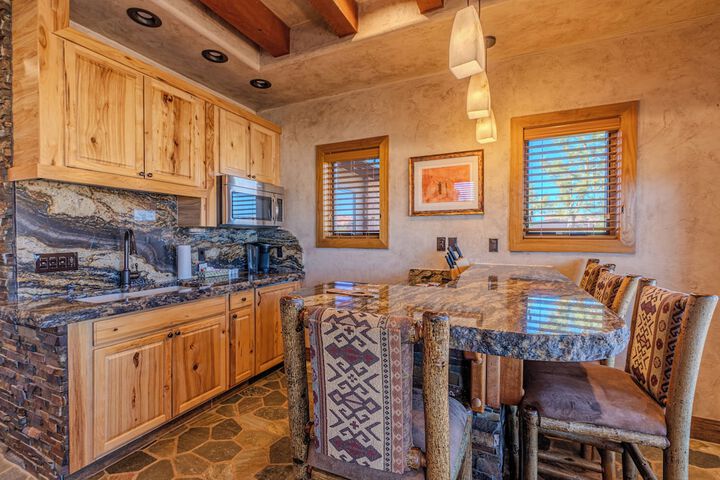 Cougar Ridge Resort