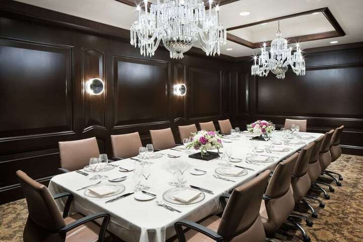The Logan Philadelphia Curio Collection by Hilton