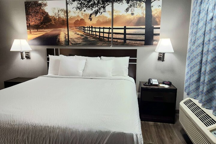 Room 15 of 37