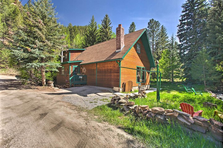 Chicago Creek B & B: 1 Mi to Mt. Blue Sky!