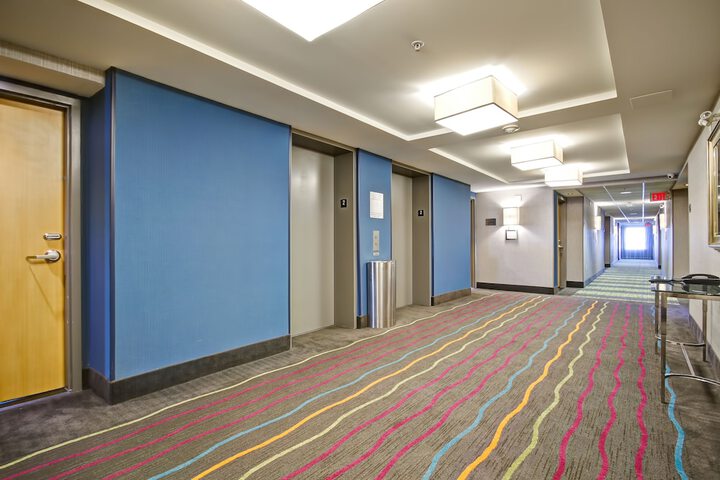 Ballroom/Hall 48 of 53