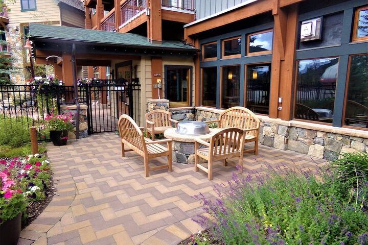 Terrace/Patio 30 of 42