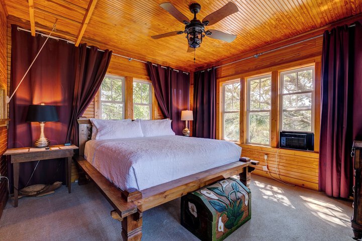 Beachside Boutique Inn – Folly Beach Rooms & Private Cottages