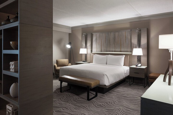Marriott Savannah Riverfront