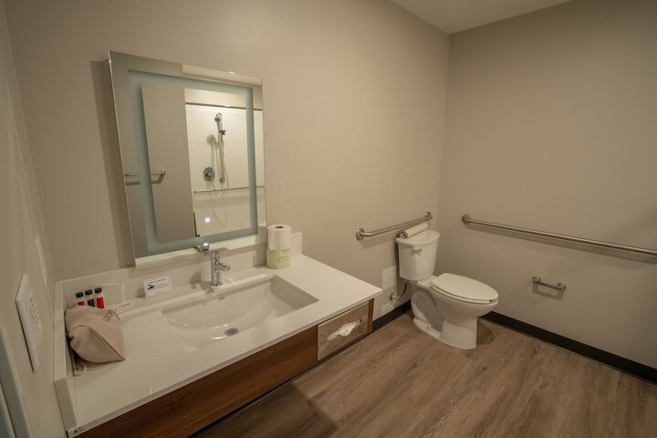 Park Inn by Radisson Kelowna