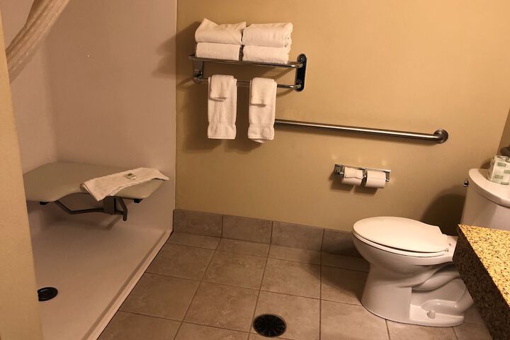 Room 14 of 32