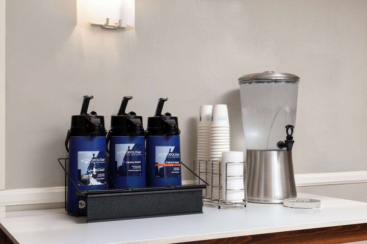 La Quinta Inn & Suites by Wyndham Bakersfield North