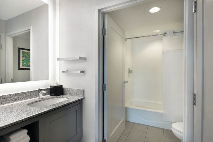 Residence Inn by Marriott Boston Back Bay / Fenway