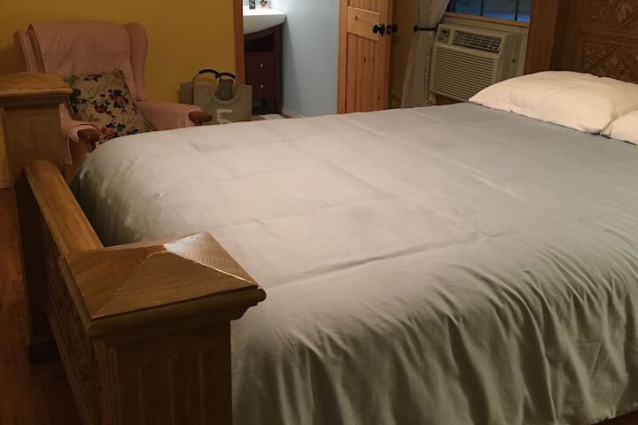 Room 8 of 13