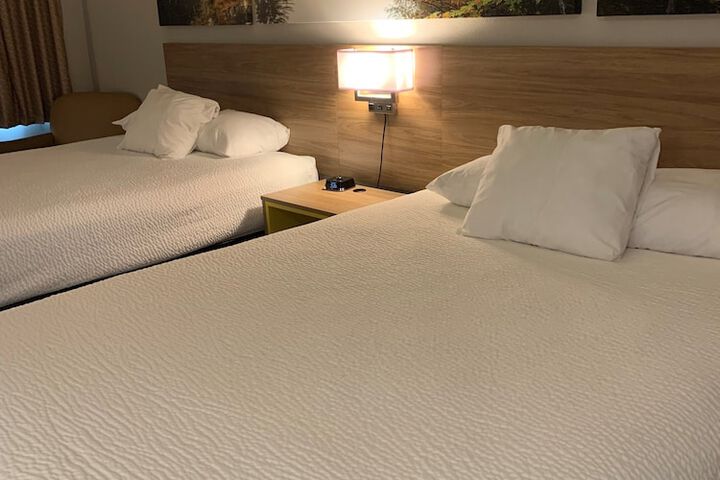 Days Inn by Wyndham Carroll