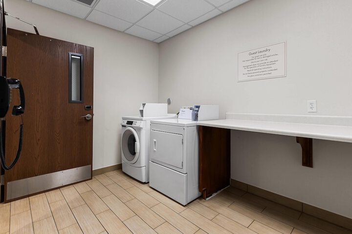 Comfort Inn & Suites Marion I-57