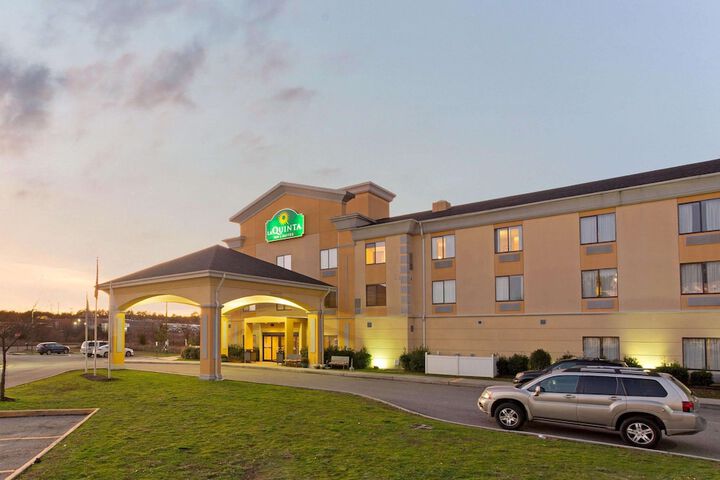 Hotel 4 of 42