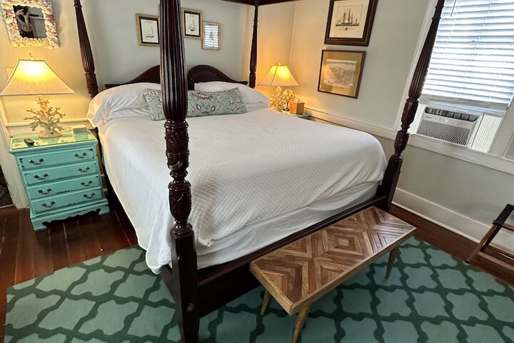 Room 40 of 51