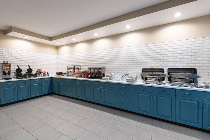 Country Inn & Suites by Radisson Findlay, OH