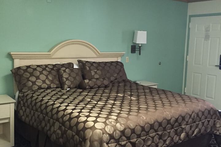 Room 34 of 44