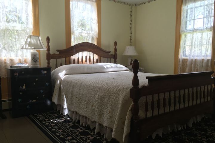 Room 10 of 29