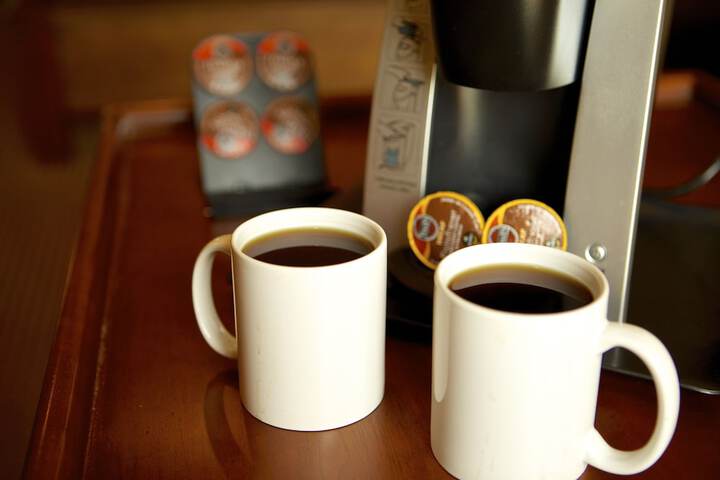 Breakfast/Coffee Service 97 of 100
