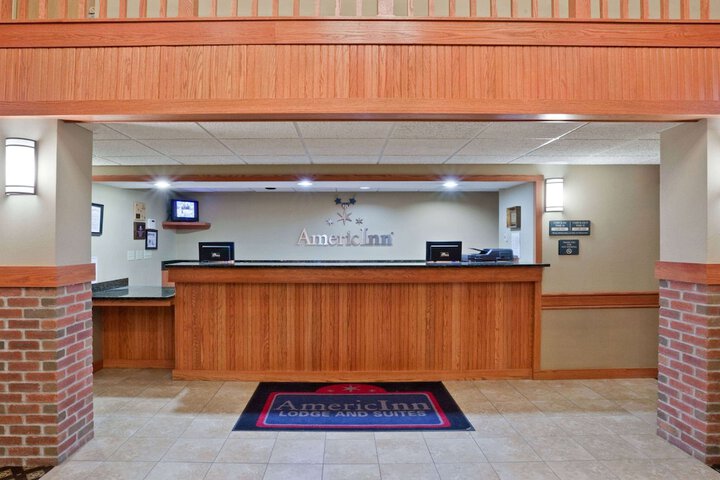 Hotel Interior 10 of 28
