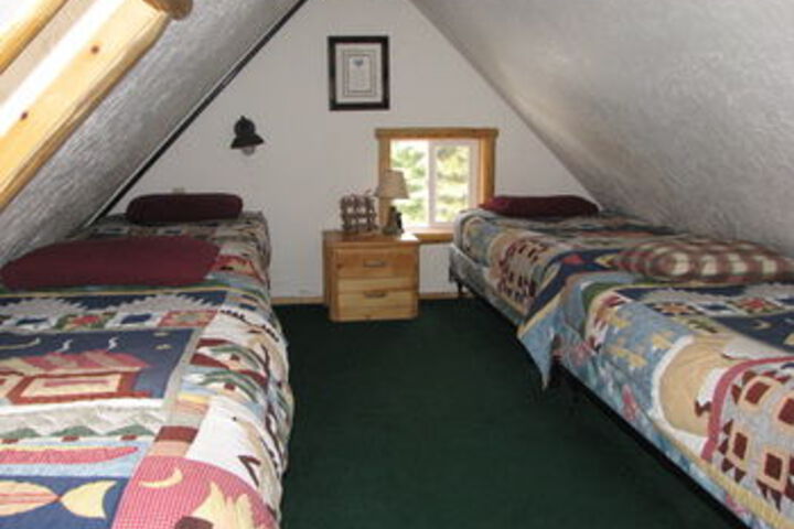 Lost Trail Lodge