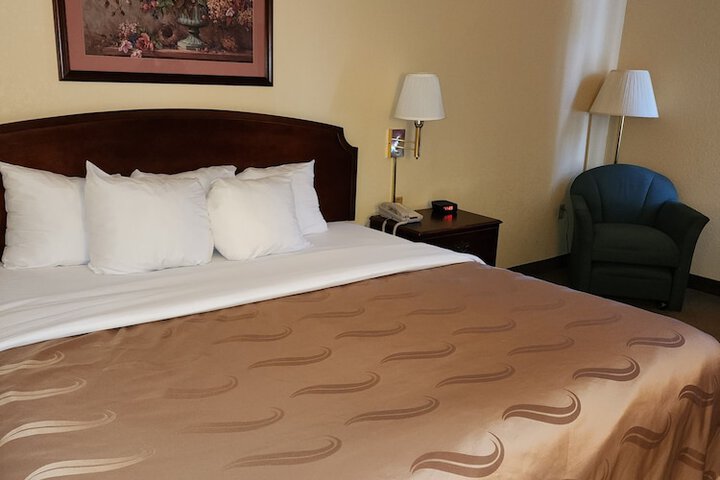 Room 18 of 42