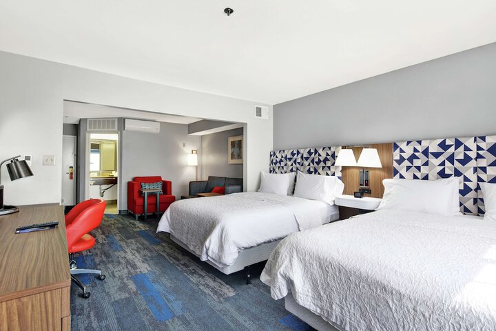 Room 17 of 41
