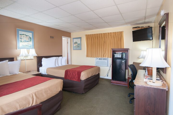Room 33 of 69