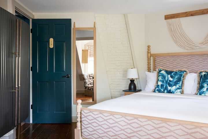Faraway Nantucket