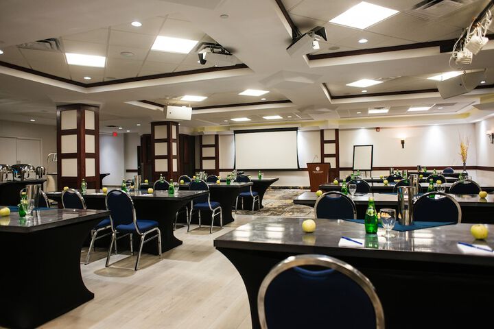 Park Town Hotel