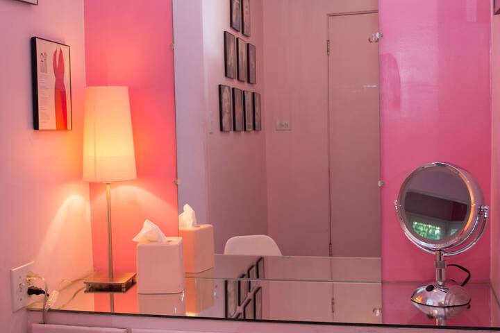 Room 16 of 42
