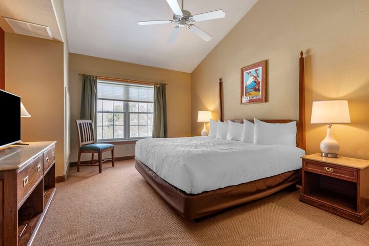 Room 38 of 60