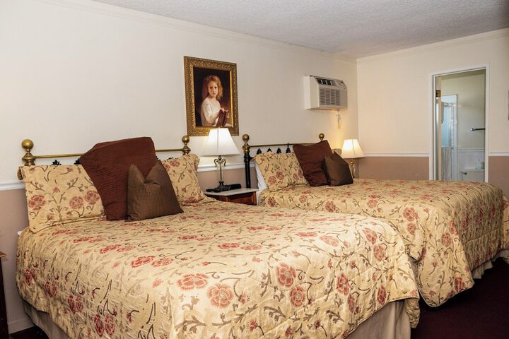 Gunn House Hotel