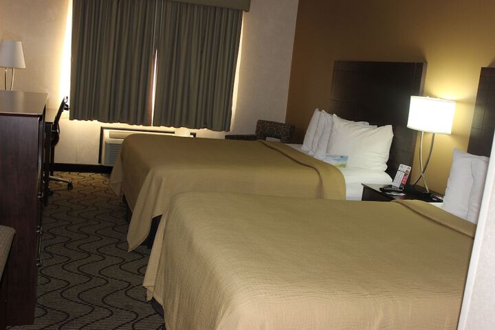 Room 21 of 28