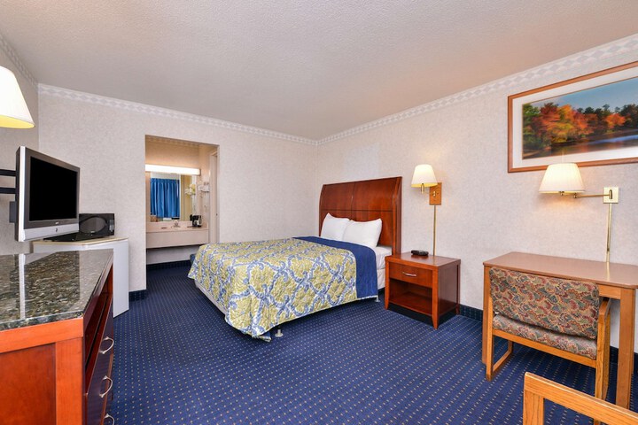 Room 36 of 43